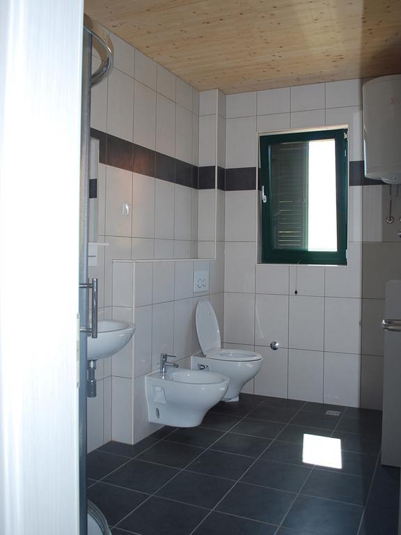 Apartments Dujic Tribunj  Phòng bức ảnh